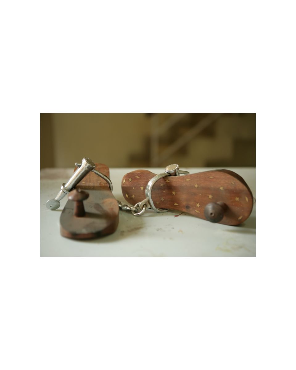 Cuffed Object